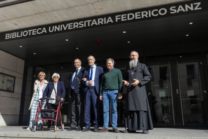 Un acto de inauguración en homenaje a Federico Sanz .