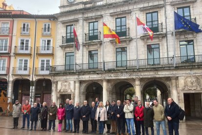 Imagen de la concentración por las víctimas de la DANA.