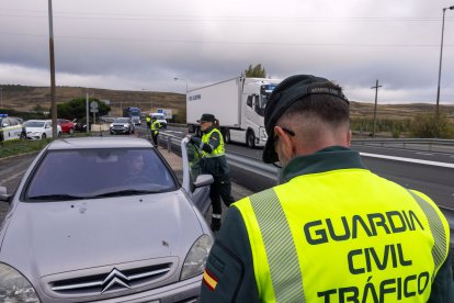 Imagen de un control de la Guardia Civil.