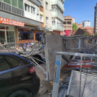 El andamio se ha caído en la Barriada Juan XXIII.