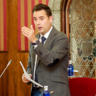 De la Rosa interviene en un pleno del Ayuntamiento de Burgos.