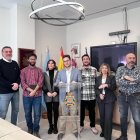 Imagen del alcalde con su equipo de gobierno en coalición