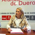 El portavoz municipal socialista en Aranda, Ildefonso Sanz, y la concejal Amparo Simón.