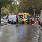 Accidente en la calle Farmacéutico Obdulio Fernández.