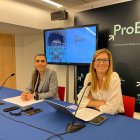 Andrea Ballesteros y Rosa Molina, durante la presentación.
