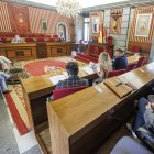 Comisión de investigación del caso gastronetas con representantes de Vox y del PSOE.