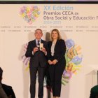 Ginés Clemente recoge uno de los reconocimientos.