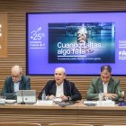 Javier Herranz, Ignacio San Millán y Esteban Pérez Pino durante la presentación de la campaña 'Cuando faltas...'.