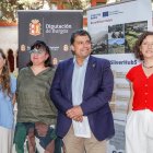 Carlos Gallo, presidente de Sodebur, junto a representantes de territorios de España, Francia y Portugal implicados en el proyecto RuralSilverHubs, financiado por el Programa de Cooperación INTERREG SUDOE.