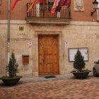 Ayuntamiento de Arcos de la Llana.