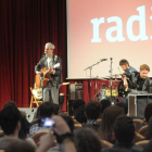 Miss Caffeina, uno de los grupos en el cartel del próximo Sonorama, actuó ayer en el Aula Magna de la Universidad de Burgos, en la última jornada del Uburama.-Israel L. Murillo