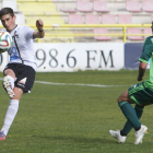SergioEsteban durante el partido que el Burgos jugó ante el Celta B en El Plantío.-RAÚL G. OCHOA