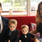 Michael Buble, su mujer, Luisana Lopilata, y sus dos hijos.-