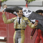 Juan José Padilla, con la bandera pirata.-SANTI OTERO
