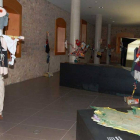 Los ‘Encantapájaros’ se encuentran tanto en el interior como en el exterior de la Casa del Parque.-G. G.