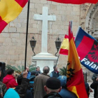 Concentración franquista ante la Cruz de los Caídos de Callosa de Segura (Alicante).-