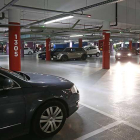 Actualmente, las 575 plazas de aparcamiento de la segunda planta del Fórum están cerradas al público.-RAÚL G. OCHOA