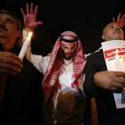 Un activista con la máscara del príncipe saudí.-EMRAH GUREL/ AP
