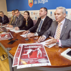 Representantes de las instituciones y del comité organizador presentaron ayer el torneo en el Ayuntamiento.-ISRAEL L. MURILLO
