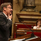 Xavier Domènech durante su intervención en el Parlament.-ELISENDA ROSANAS (ACN)