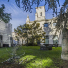La propuesta de remodelación proyecta abrir al uso este jardín que podrá convertirse en uno de los accesos principales al Monasterio de San Juan.-ISRAEL L. MURILLO