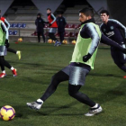 Primer entrenamiento del año en la Ciutat Esportiva Joan Gamper.-FCB / MIGUEL RUIZ
