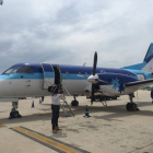 El 5 de mayo León Air realizó un vuelo inaugural de la conexión con Barcelona desde Villafría.-ECB