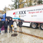 ‘Burgos con el Sáhara’ es el eslogan que la Caravana Solidaria lució en su partida desde el Paseo de Atapuerca.-ISRAEL L. MURILLO