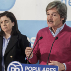 Los diputados Sandra Moneo y Jaime Mateu, ayer, en la comparencia de prensa.-SANTI OTERO