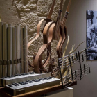 La escultura de Ana Núñez en homenaje a Rafael Frühberk se puede visitar en el Arco de Santa María.-SANTI OTERO