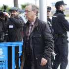 El excontable de Nóos Marco Antonio Tejeiro, a su llegada esta mañana a la Escuela Balear de la Administración Pública (EBAP), donde se celebra la quinta jornada del juicio por el caso Nóos. La Audiencia de Palma juzga en este caso a la infanta Cristina; -