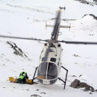 Imagen de un helicóptero durante un rescate.-ECB