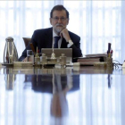 Mariano Rajoy durante el Consejo de Ministros Extraordinario convocado para recurrir las leyes de independencia.-JOSÉ LUIS ROCA
