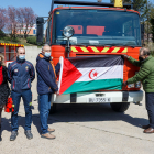 Entrega de un camión de bomberos por parte del Ayuntamiento a la Asociación Burgalesa de Amigos del Pueblo Saharaui. SANTI OTERO