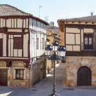 Casas características de la localidad ribereña.-ECB