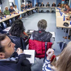 Imagen de la reunión del Consejo Social celebrado ayer en el centro cívico de Capiscol-RAÚL G. OCHOA