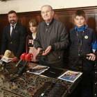 La presentación del dispositivo se celebró en la Sala Capitular de la Catedral.-RAÚL G. OCHOA