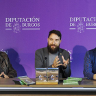 (De izq. a dcha),  Gil, Beltrán de Heredia y Martínez ayer durante la presentación del documental.-I. L. M.