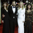 De izquierda a derecha, Dakota Johnson, Jamie Dornan, Sam Taylor-Johnson y E. L. James, en el Festival de Berlín 2015.-Foto: AP/ MICHAEL SOHN