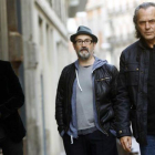 De izquierda a derecha, Roberto Álamo, Javier Cámara y Jose Coronado, protagonistas de 'Es por tu bien', en el hotel de las Letras de Madrid.-AGUSTÍN CATALÁN