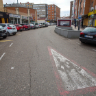 La calle Roma se peatonalizará por completo y se pierden alrededor de 80 plazas para aparcar en superficie. TOMÁS ALONSO