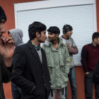 Refugiados afganos deportados por Grecia a territorio turco.-BULENT KILIC (AFP)