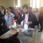 Luis Tudanca, durante su votación de esta mañana.-ISRAEL L. MURILLO