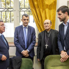 César Rico, Javier Guillén, el arzobispo (Fidel Herráez) y David Jurado, en la reunión de ayer.-Santi Otero