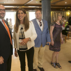 Miguel Borra y Silvia Cámara con parte de la ejecutiva provincial, tras la clausura del congreso celebrado ayer.-RAÚL  OCHOA