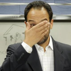 El portavoz parlamentario de los socialistas, Antonio Hernando, este martes en el Congreso.-JUAN RUIZ SIERRA