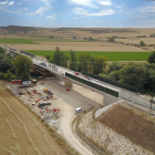Estado actual de las obras en el puente de Frandovínez.-ISRAEL L. MURILLO
