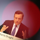 Mario Draghi, en una rueda de prensa tras la reunión del consejo de gobierno del BCE, en julio.-