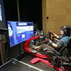 Jorge Montañés compitió ayer desde la sede de la Isabel I en la carrera de F1, en la que participaron una veintena de pilotos de España y otros países.-R. OCHOA
