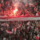 Fans del River Plate celebran el triunfo en Buenos Aires, el pasado domingo.-RAGGIO ALBERTO (AFP)